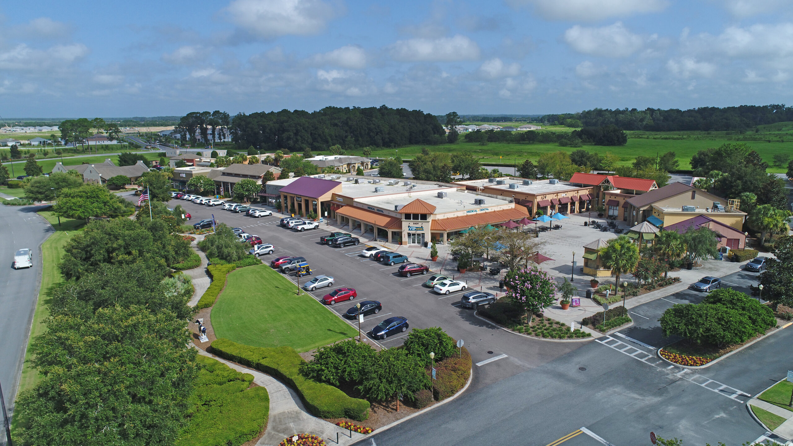 Leasing Circle Square Commons