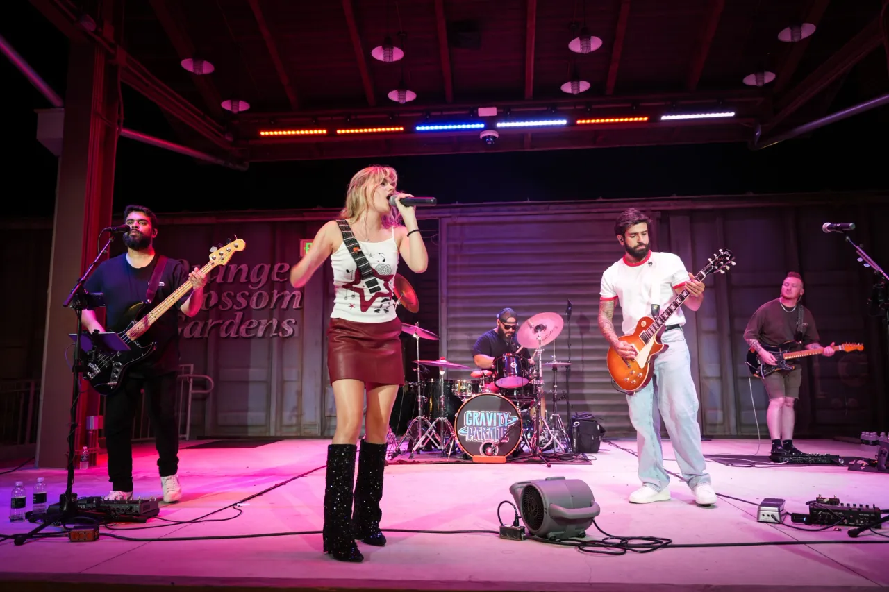 Gravity Parade, Florida based band.